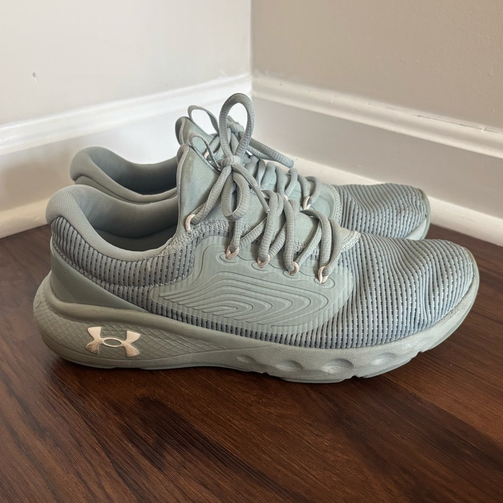 Under Armour Charged Assert Running Shoes Sage Green Women’s 10